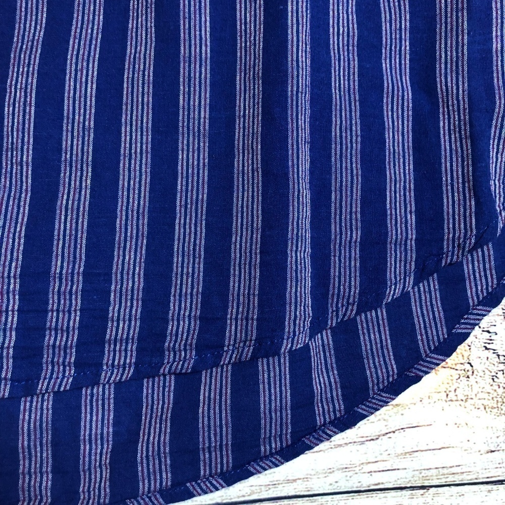 NWT Blue Striped Sleeveless Tank Top Size S - Picture 3 of 5